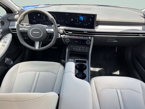 Certified 2024 Hyundai Sonata SEL w/ Convenience Package FWD image 15