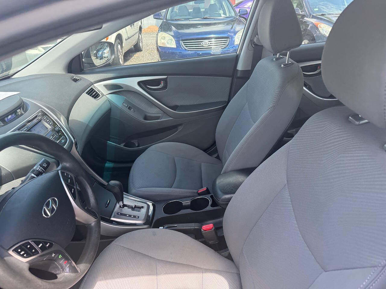 Used 2013 Hyundai Elantra GLS w/ Preferred Pkg FWD image 16
