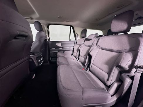 New 2026 Ford Expedition Active image 14