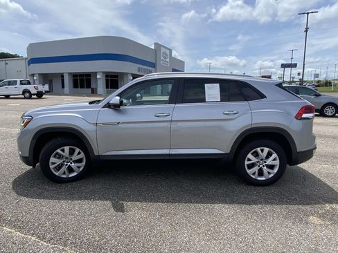 Used 2020 Volkswagen Atlas Cross Sport S FWD image 4