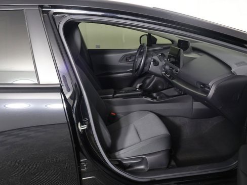 Used 2023 Toyota Prius LE image 27