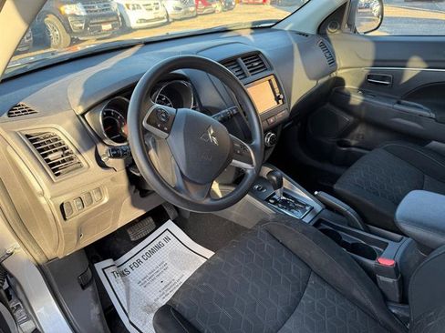 Used 2023 Mitsubishi Outlander Sport ES image 8