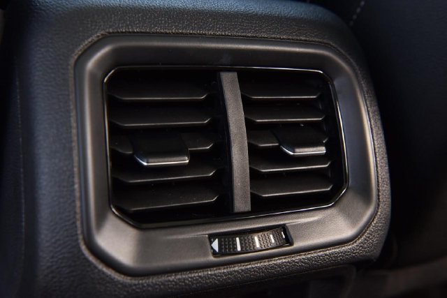 New 2027 Volkswagen Taos SE AWD/4WD image 24