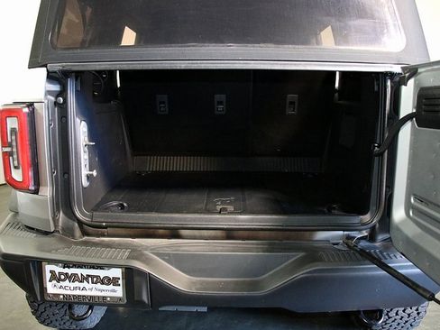 Used 2024 Ford Bronco Badlands image 28