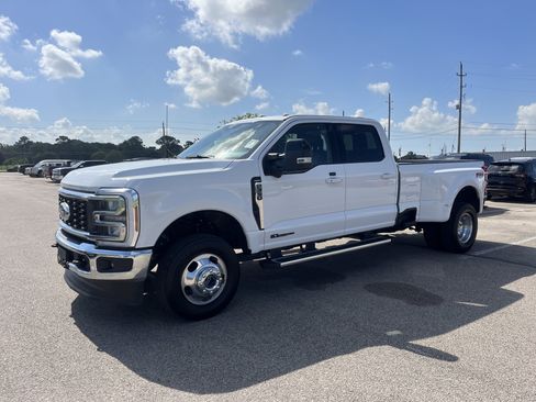 Used 2025 Ford F350 Lariat AWD/4WD image 4