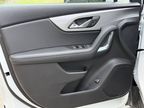 Used 2024 Chevrolet Blazer LT w/ Convenience Package image 4