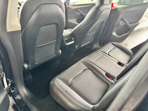 Used 2023 Tesla Model Y Long Range image 18