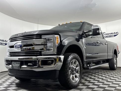 Used 2019 Ford F350 Lariat w/ Lariat Ultimate Package image 3