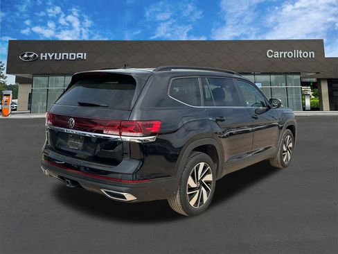 Used 2025 Volkswagen Atlas SE image 5