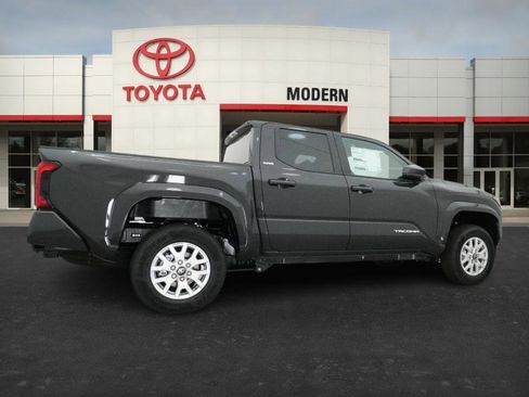 New 2025 Toyota Tacoma SR5 image 23