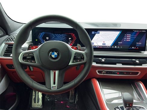 Used 2025 BMW X6 M Competition w/ Executive Package image 17