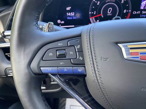 Used 2024 Cadillac Escalade V w/ LPO, ONYX Package image 20