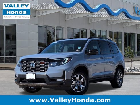 Certified 2023 Honda Passport TrailSport image 1