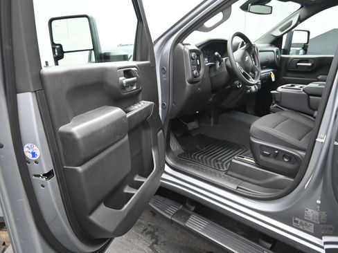 New 2026 Chevrolet Silverado 2500 Custom w/ Custom Value Package AWD/4WD image 13