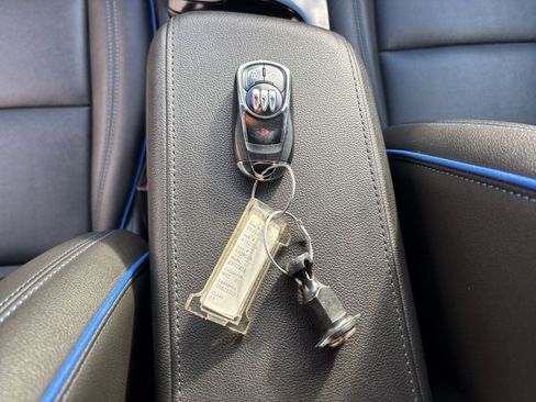 Used 2025 Buick Envista Sport Touring image 22