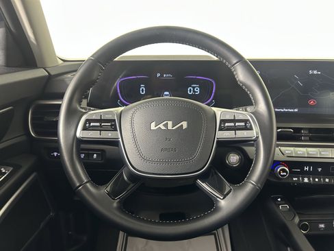 Certified 2025 Kia Telluride S image 29