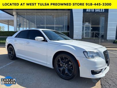 Used 2022 Chrysler 300 Touring L w/ Comfort Group