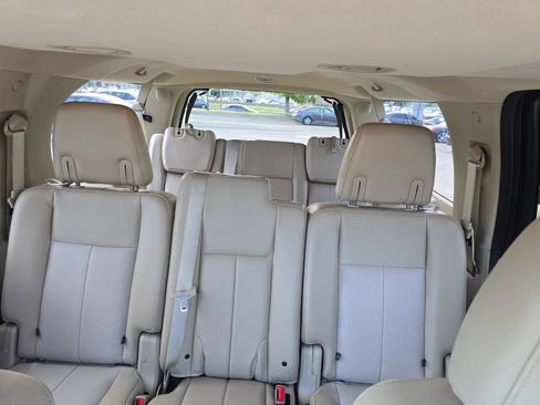Used 2016 Ford Expedition EL Limited w/ Equipment Group 301A AWD/4WD image 21