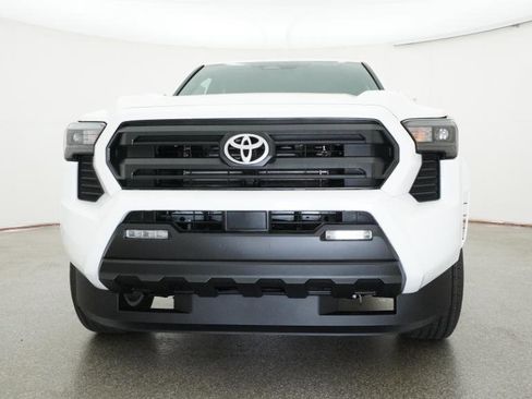 New 2026 Toyota Tacoma SR5 RWD image 18