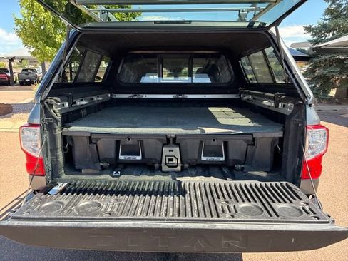 Used 2017 Nissan Titan PRO-4X AWD/4WD image 15