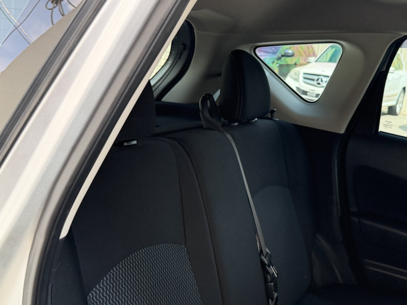 Used 2018 Nissan Versa Note SV FWD image 29