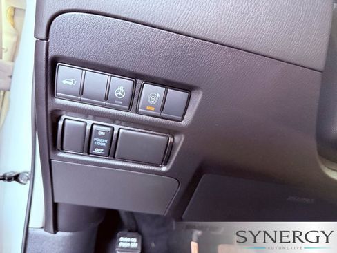 Used 2023 INFINITI QX80 Premium Select w/ All-Season Package RWD image 19