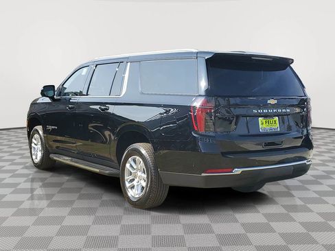 New 2026 Chevrolet Suburban LS image 4