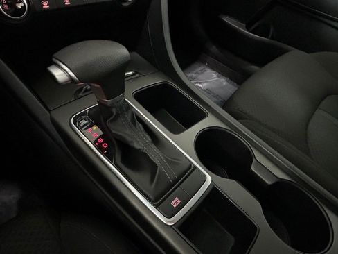 Used 2018 Kia Optima LX image 19