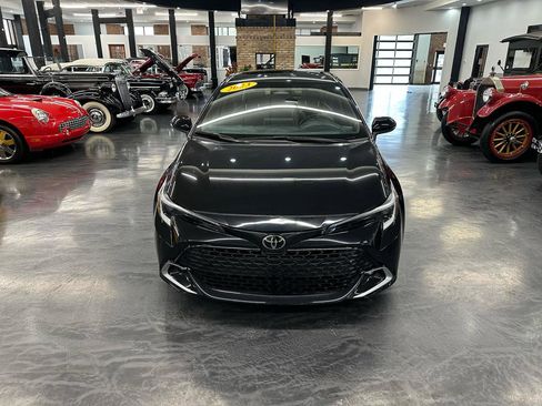 Used 2023 Toyota Corolla XSE FWD image 2