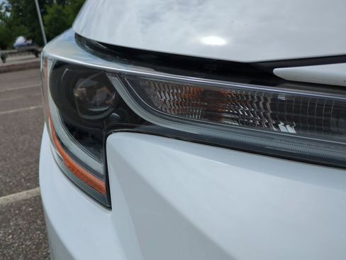 Used 2021 Toyota Corolla LE FWD image 10