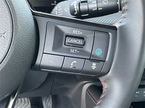 New 2025 Nissan Kicks SR image 20