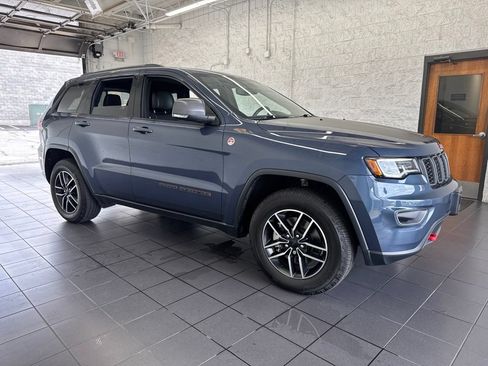 Used 2021 Jeep Grand Cherokee Trailhawk w/ Premium Lighting Group AWD/4WD image 1