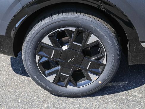 Certified 2026 Kia Sportage SX Prestige AWD/4WD image 11