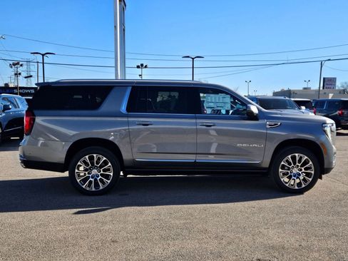 New 2026 GMC Yukon XL Denali w/ Sun & Power Step Package image 7