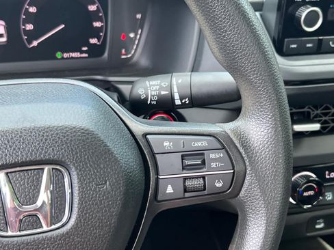 Used 2025 Honda Accord SE image 18