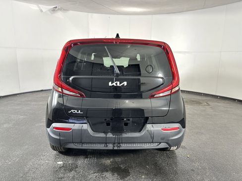 Used 2022 Kia Soul LX w/ Technology Package FWD image 7