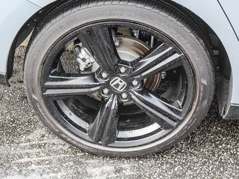 Used 2024 Honda Accord Sport image 11