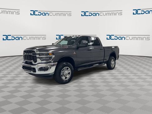 Used 2025 RAM 2500 Tradesman AWD/4WD image 4
