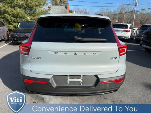 New 2026 Volvo XC40 B5 Ultra w/ Protection Package Premier image 7