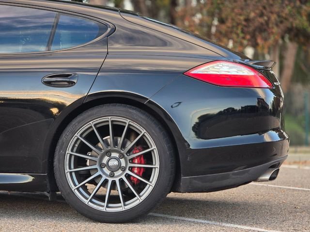 Used 2013 Porsche Panamera RWD image 21