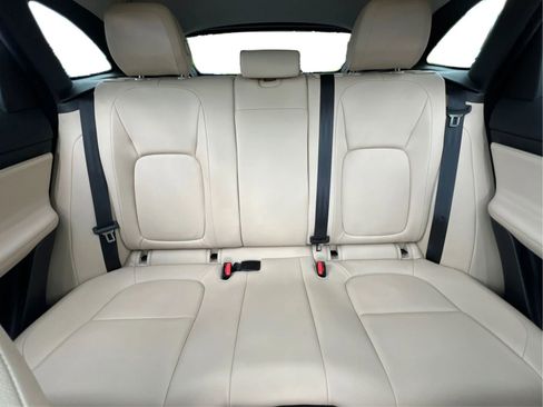 Used 2018 Jaguar F-PACE Premium AWD/4WD image 19