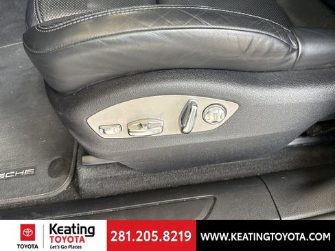 Used 2022 Porsche Macan image 11