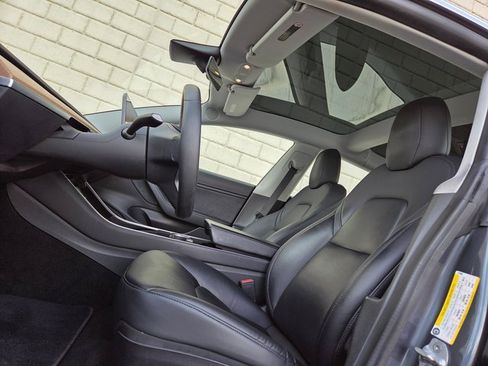 Used 2020 Tesla Model 3 Long Range image 21
