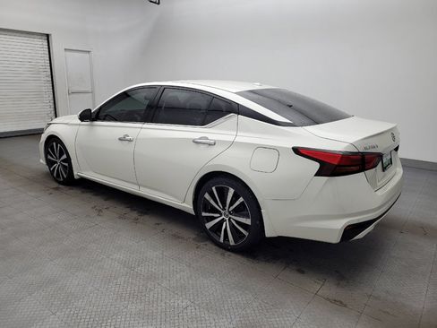 Used 2020 Nissan Altima 2.5 Platinum image 3