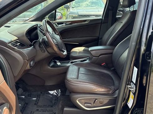 Used 2017 Lincoln MKC Black Label w/ Lincoln MKC Climate Package AWD/4WD image 2