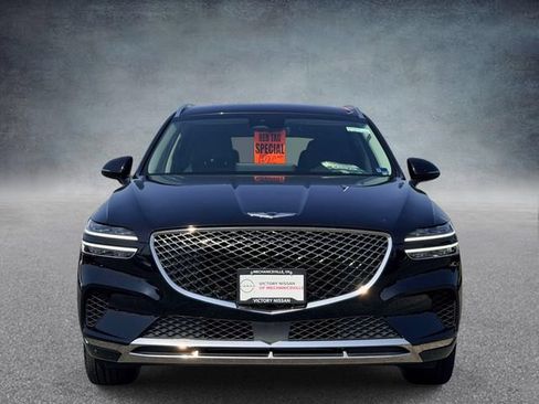 Used 2025 Genesis GV70 2.5T AWD/4WD image 6