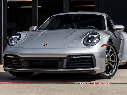 Certified 2024 Porsche 911 Carrera 4 AWD/4WD image 7