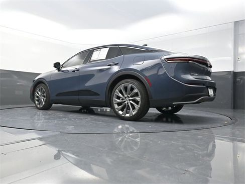 Used 2025 Toyota Crown Limited image 21