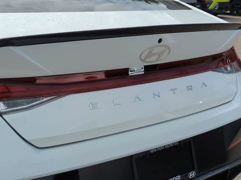 New 2026 Hyundai Elantra SEL Sport FWD image 13