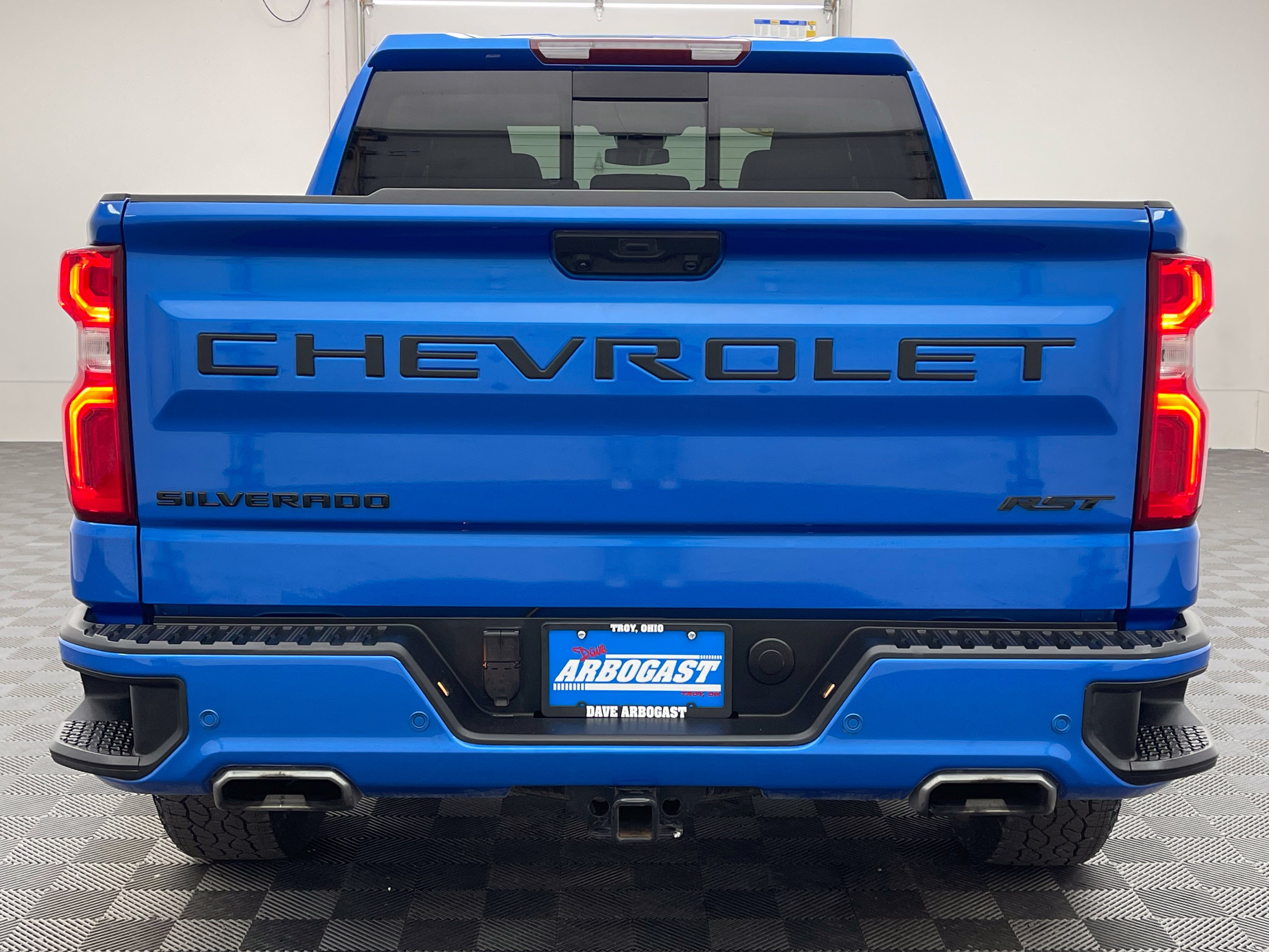 Used 2025 Chevrolet Silverado 1500 RST AWD/4WD image 8